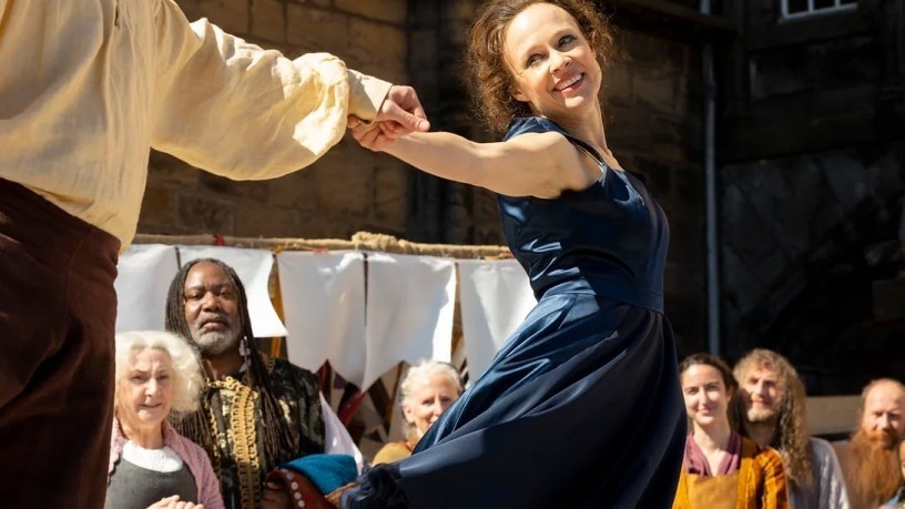 Neverending Story’s Tami Stronach returns with ‘Man and Witch’ | Episode 712